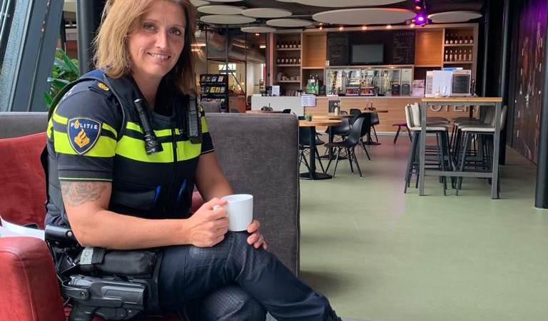 Een kopje koffie drinken met de politie