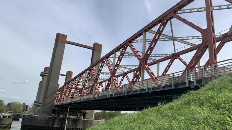 Zomerafsluitingen Spijkenisserbrug deze week van start