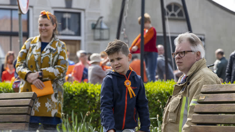 Abbenbroek viert 50 jaar Koningsdag én nieuwe start als Stichting Oranjebroek