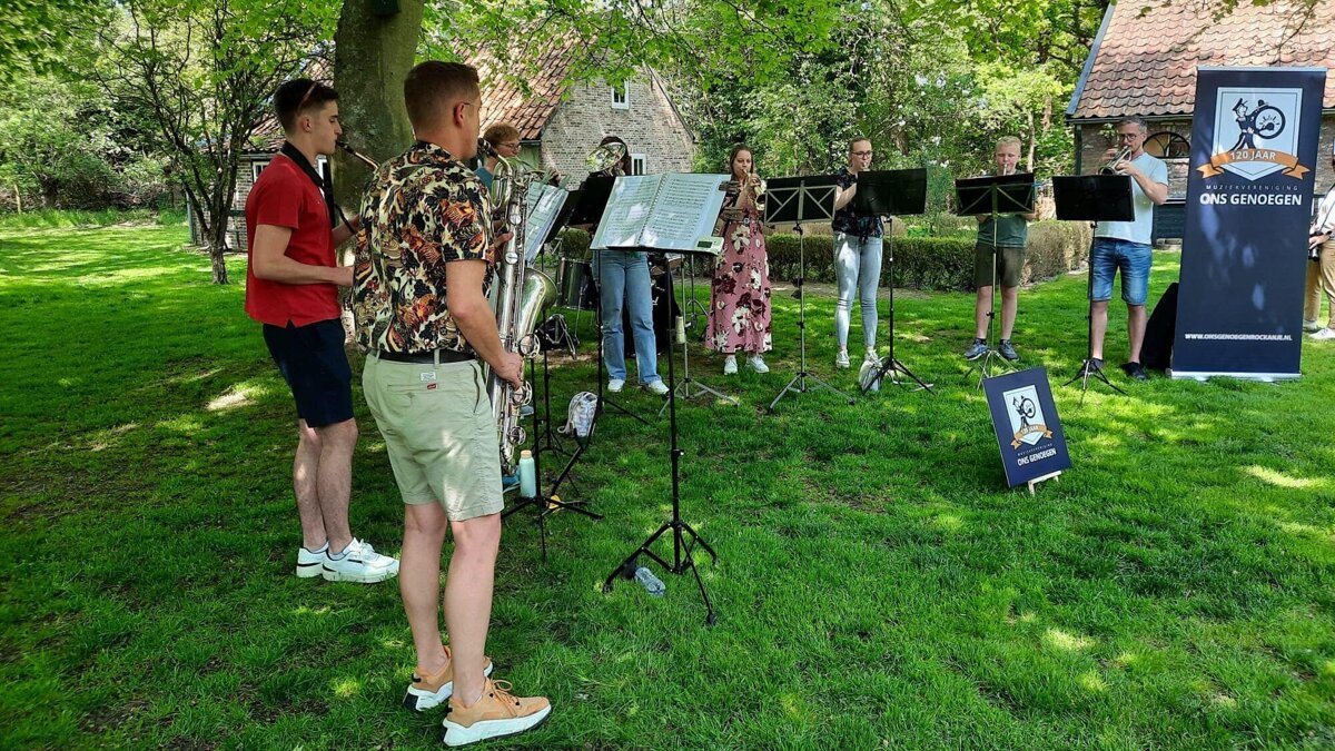 2. Combo Ons Genoegen.jpg