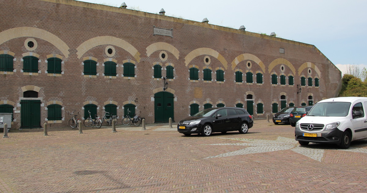 Lezing over Wellingtonbarrière in Hellevoetsluis