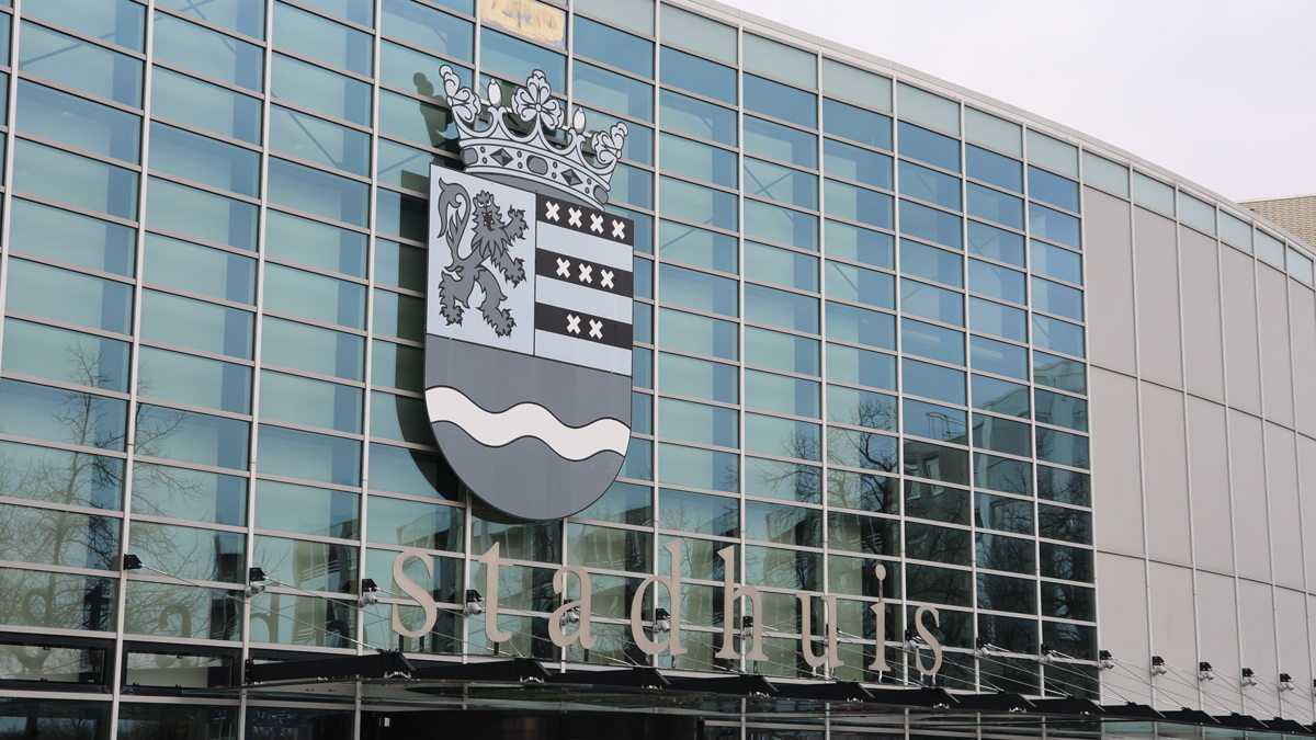 Stock_Stadhuis_Spijkenisse_Nissewaard.JPG