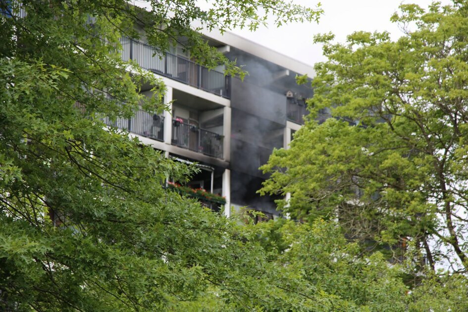 Brand woning Egelantier Hellevoetsluis