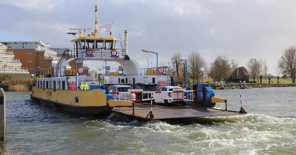 Tijdelijk andere veerpont op verbinding Hekelingen - Nieuw-Beijerland