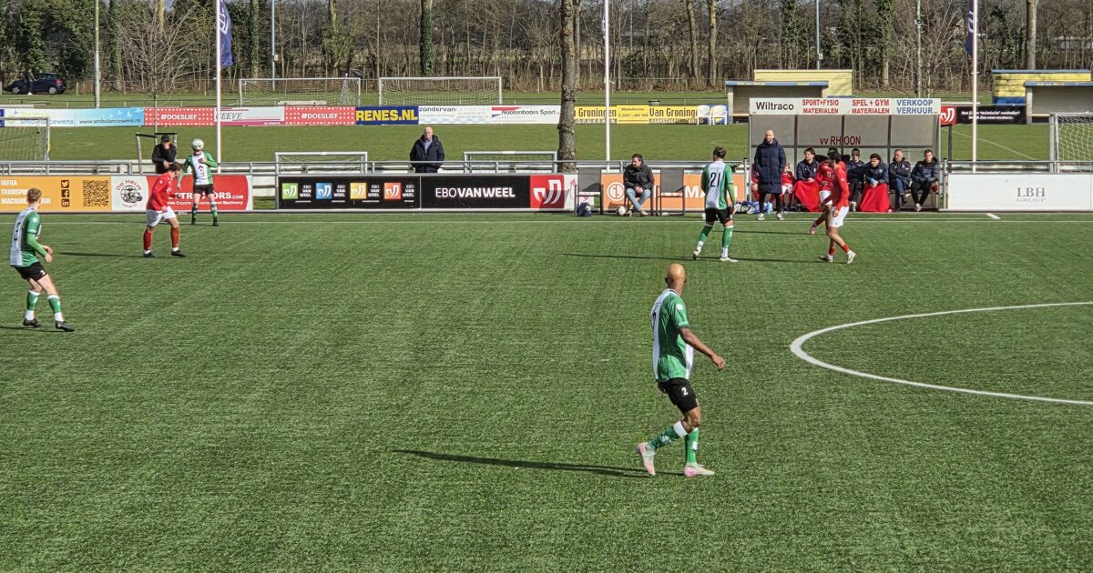 Rhoon redt in blessuretijd punt tegen OVV