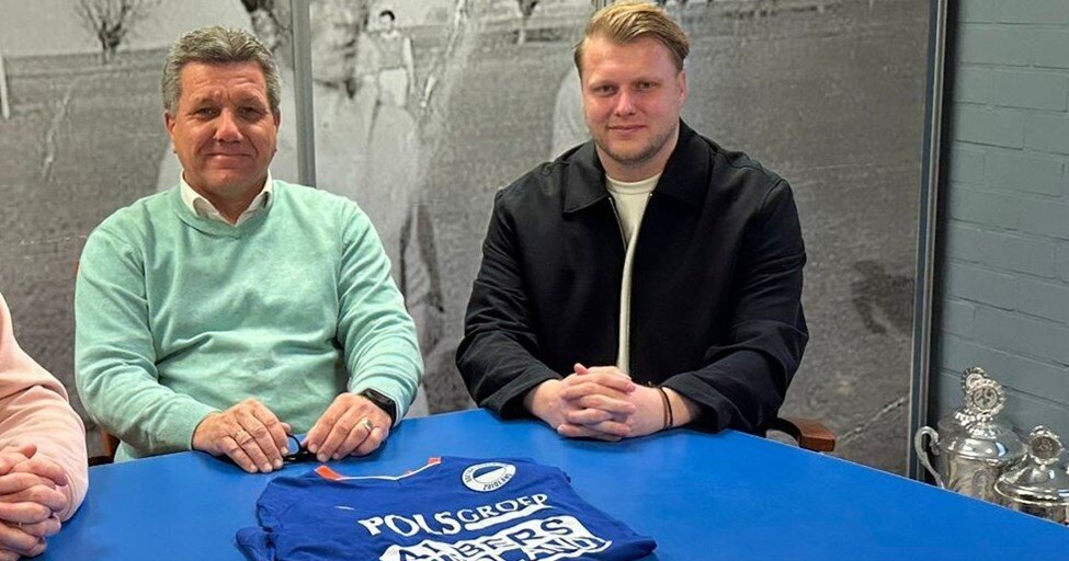 Tom den Boer begint als nieuwe hoofdtrainer bij v.v. Zuidland: ‘We hebben een hele goede en leuke gr