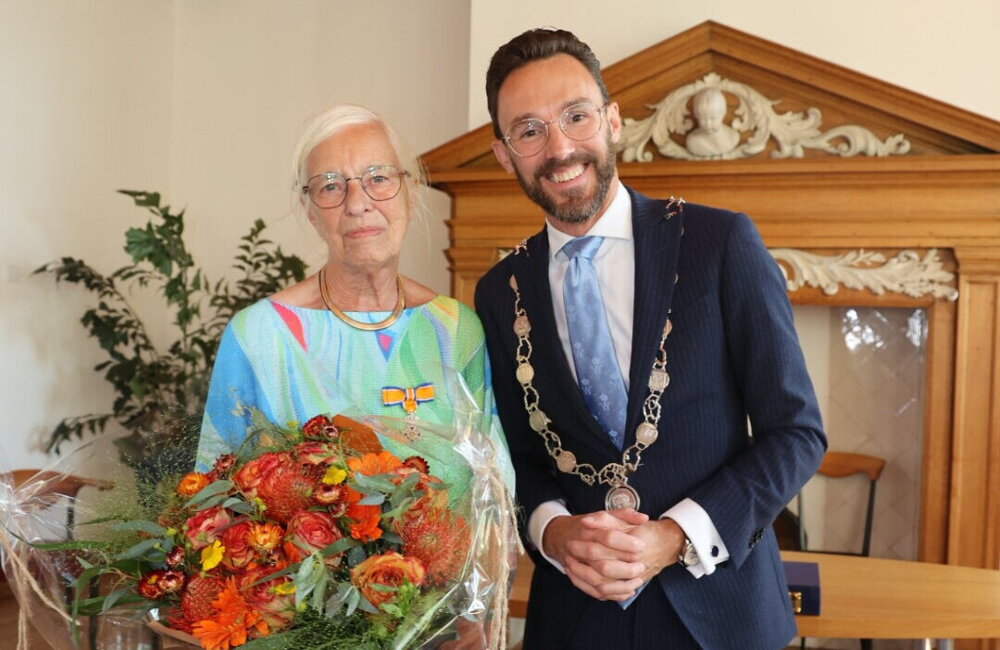 043 Koninklijke onderscheiding Hendrika Dubois