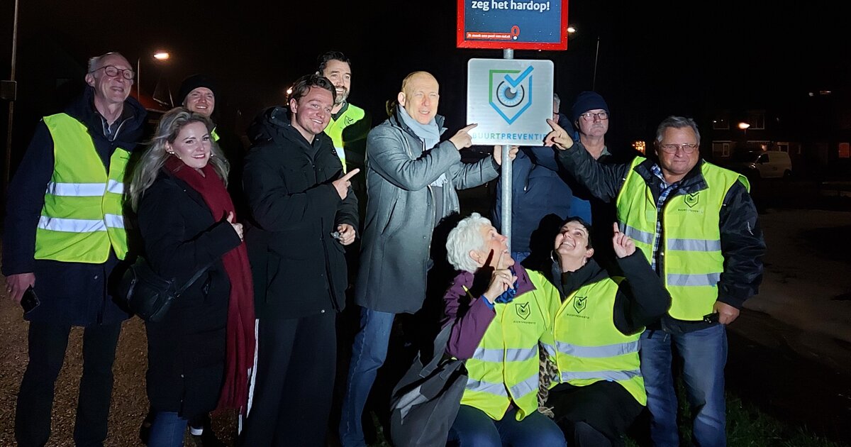 Buurtpreventie officieel van start in Hekelingen: ‘Klein dorp, maar niet altijd rustig’