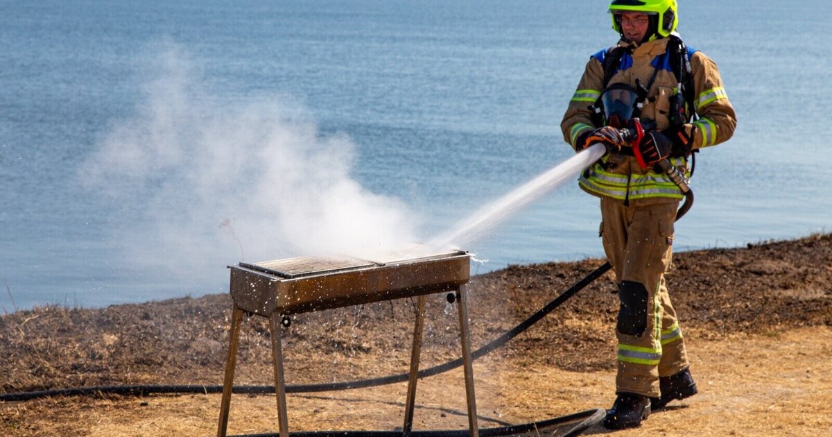 Snelle inzet voorkomt grotere duinbrand in Hellevoetsluis