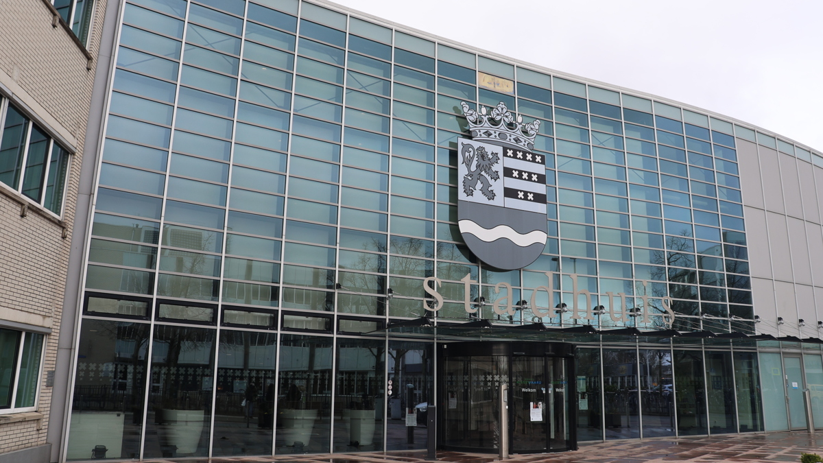 Stock_Gemeente_Nissewaard_Stadhuis