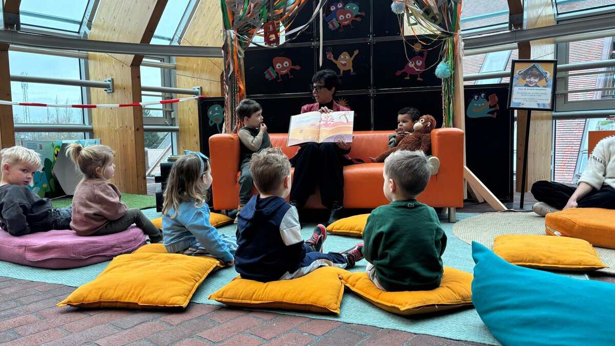 Voorlezen.jpg
