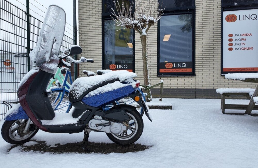 Sneeuw_scooter.jpeg