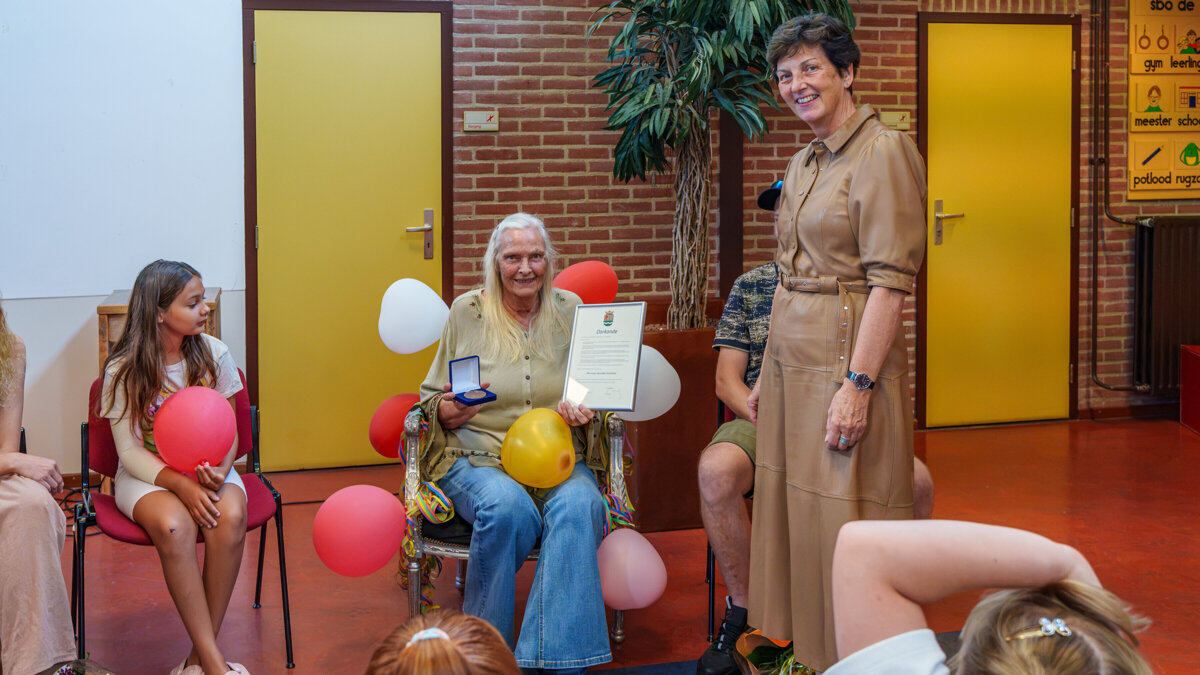 09-07 Nissewaardpenning voor juffrouw Hanneke-4