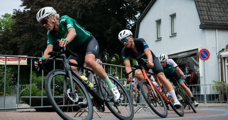 Profwielerronde Oostvoorne haalt opnieuw Tourrenners naar het dorp: 'Een dag voor iedereen'