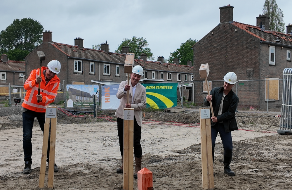 Eerste paal Molenwei