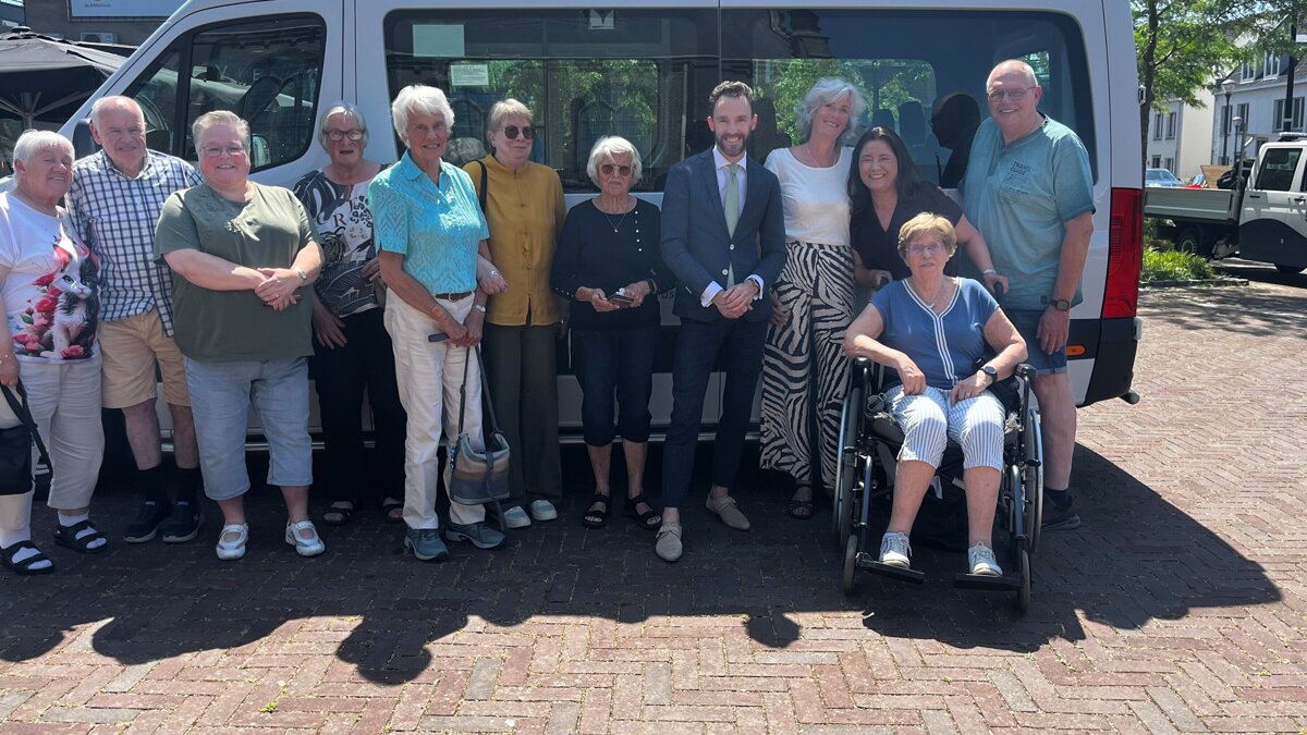 Arno Scheepers Voornes Opstapbus.jpg