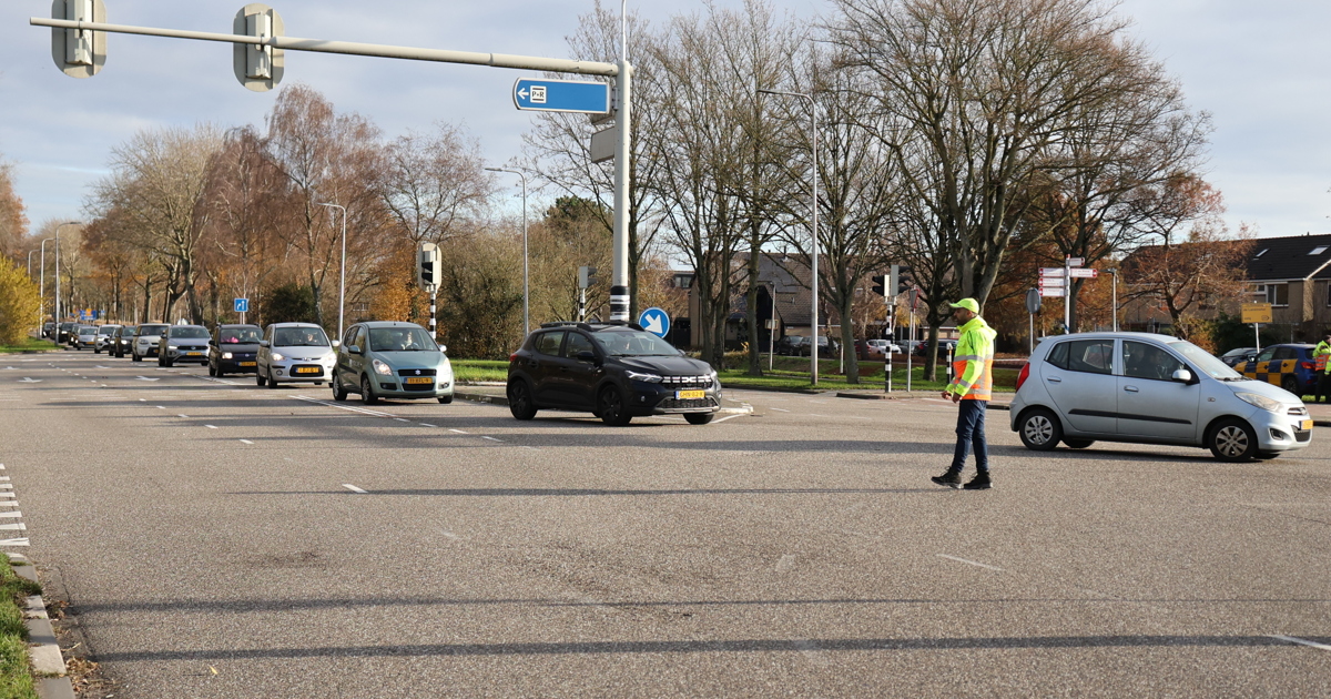 Gemeente kondigt examens verkeersregelaars voortaan vooraf aan