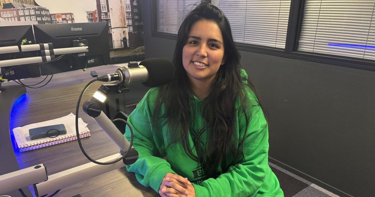 Yasmina Jimenez (Belang van Nissewaard) bij Voorne-Putten Kiest: ‘Lokale politiek raakt je elke dag’