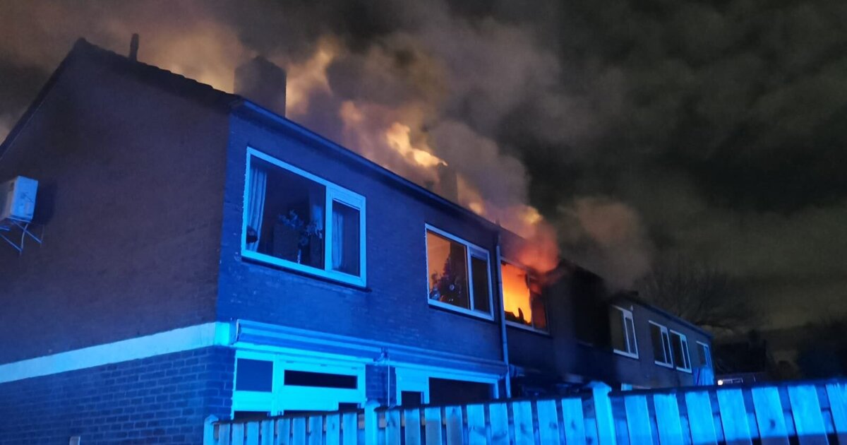 Uitslaande woningbrand aan Groene Kruisstraat in Rockanje