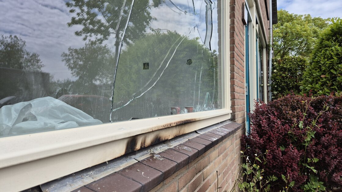 Brandbom beschadigt toekomstige woning vluchtelingengezin