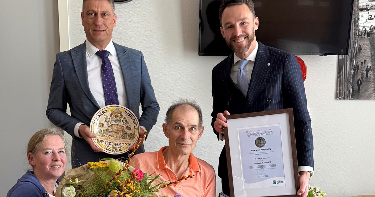 Bakkerij Manintveld ontvangt Voorne aan Zee-penning bij afscheid na 130 jaar
