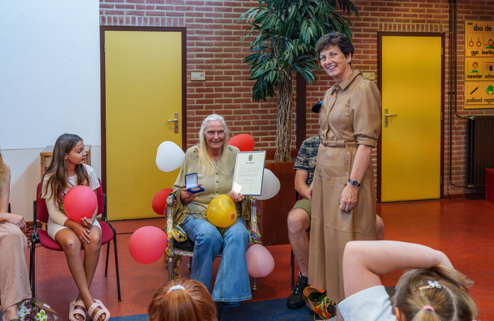 09-07 Nissewaardpenning voor juffrouw Hanneke-4