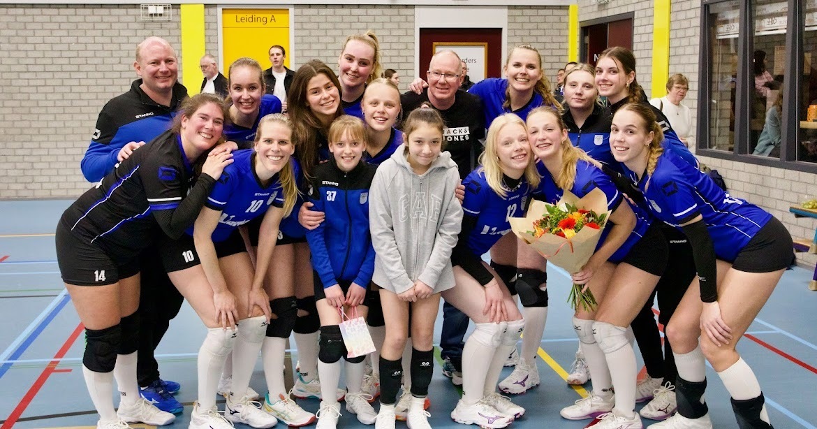 Spivo Dames 1 pakt belangrijk punt in laatste thuiswedstrijd