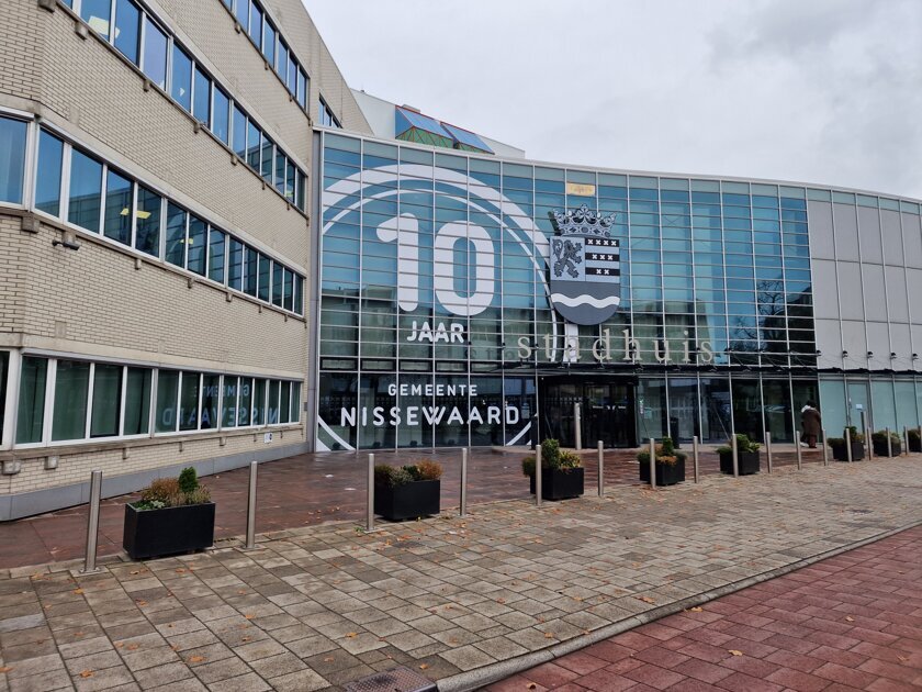 Verlichting op meerdere locaties in Nissewaard uit tijdens Earth Hour