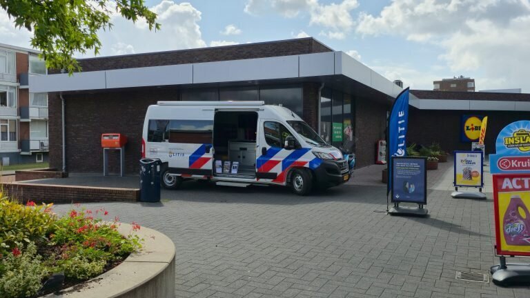 Wijkbus_politie.jpg
