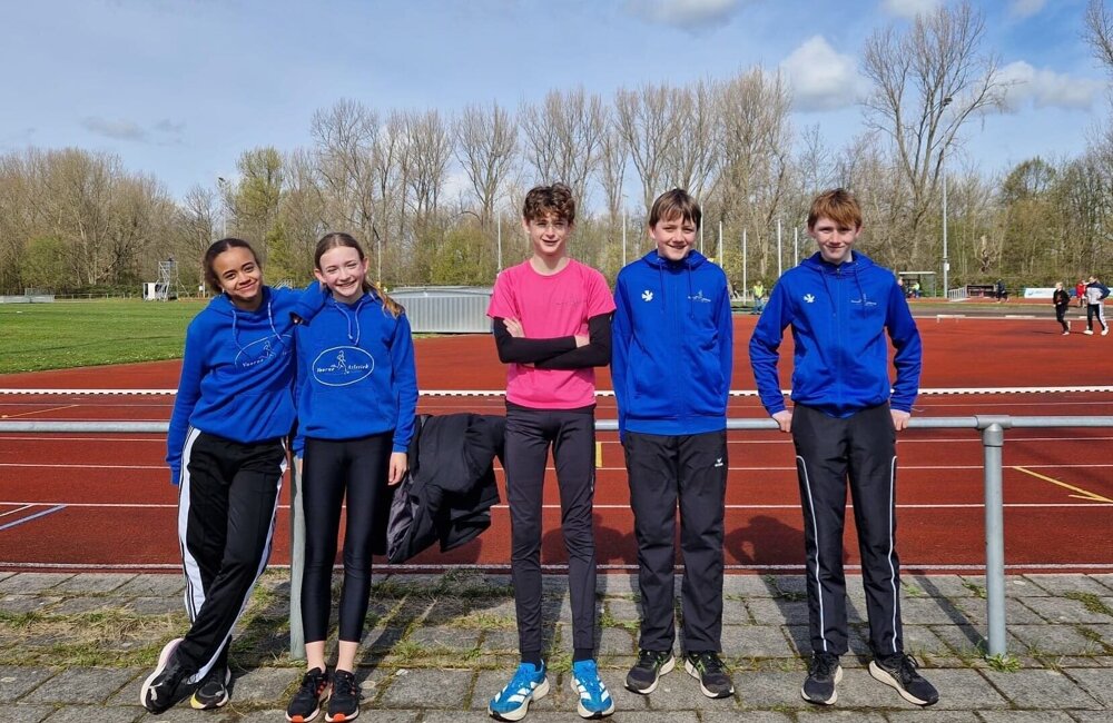 VA_Openingswedstrijd, Gloria, Lizzy, Joey, Ties, Niels.jpeg