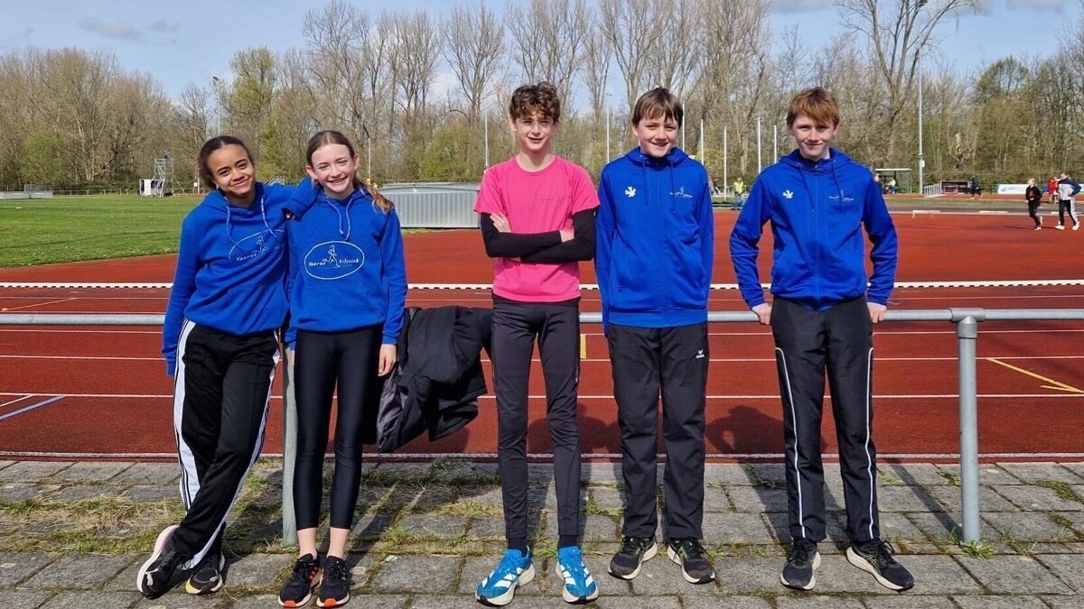 VA_Openingswedstrijd, Gloria, Lizzy, Joey, Ties, Niels.jpeg