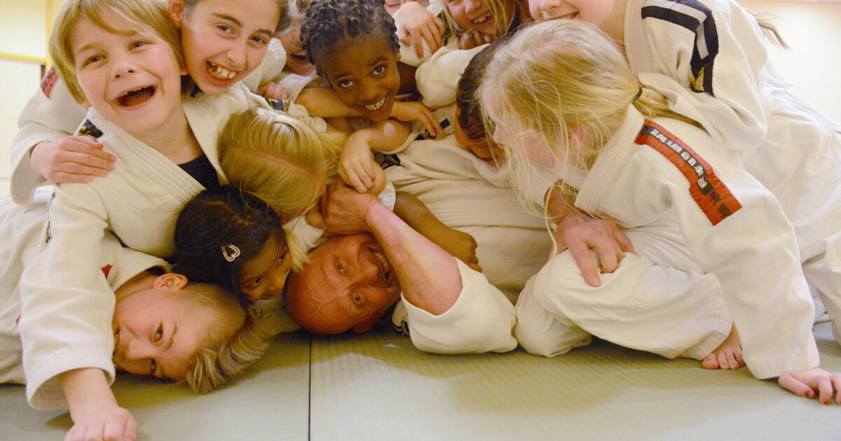 Dick de Hoog, het gezicht van judo in Zuidland en Heenvliet: ‘Meedoen is belangrijker dan winnen’