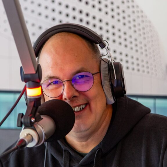 Danceshow 2.0 V2.jpeg