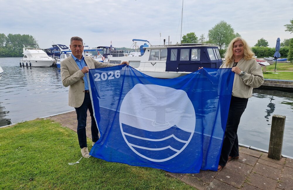 032 - Blauwe vlag seizoen 2026 - Aart Jan Spoon en Lilian Herrewijnen.jpg