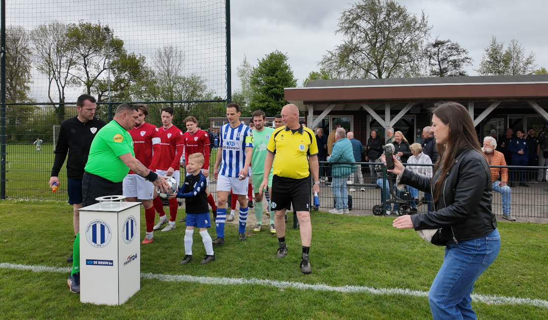 Voetbalvereniging al 50 jaar ‘het dorpshuis’ van Zwartewaal