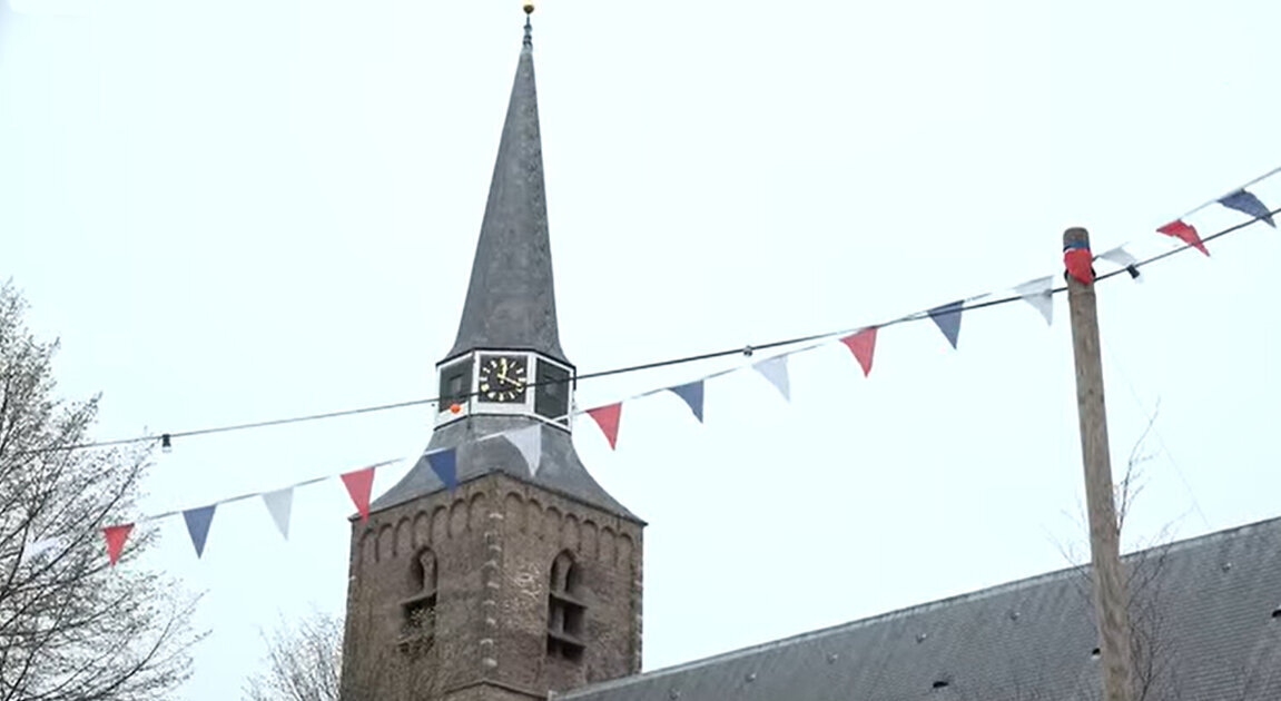 Oranjevereniging Zuidland viert 90-jarig jubileum