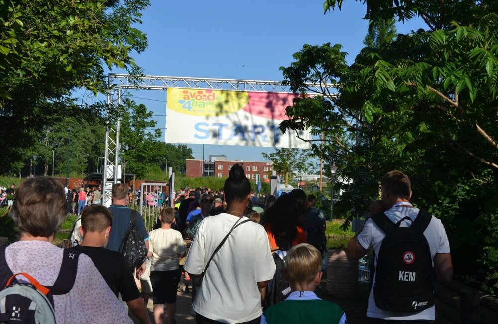 Avondvierdaagse Brielle 2025 - Foto LINQ Media.jpg
