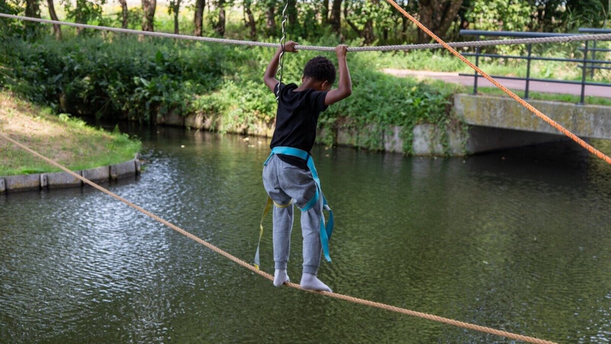 Survival Parnassialaan Hellevoetsluis 3